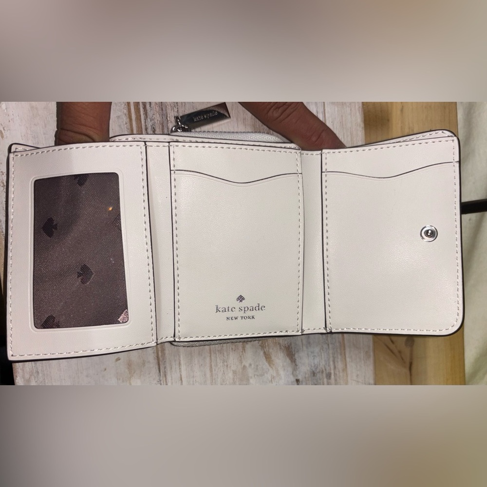 kate spade blue and brown pebbled leather bifold wallet - Picture 2 of 4